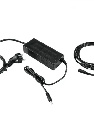 Eurolite napájecí set pro 4x AKKU Flat Light Akční Cena