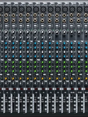 Novinka MACKIE ProFX22v3