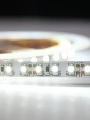 Top Prodej LED páska SMD3528, studená bílá, 12V, 1m, 120 LED/m