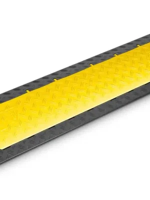 Autentický Adam Hall Defender Nano